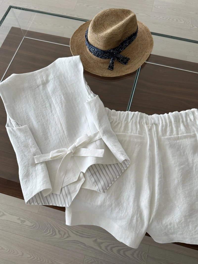 Stylish Unclassified Brand Short Suits 147333