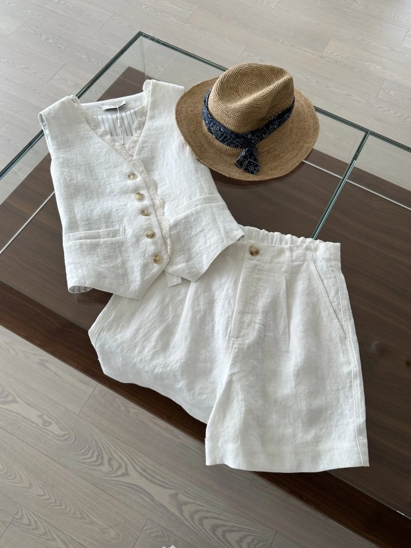 Stylish Unclassified Brand Short Suits 147333
