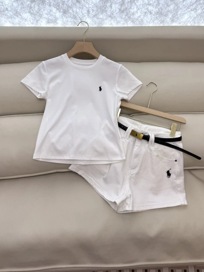 Flexible Unclassified Brand Short Suits 147330