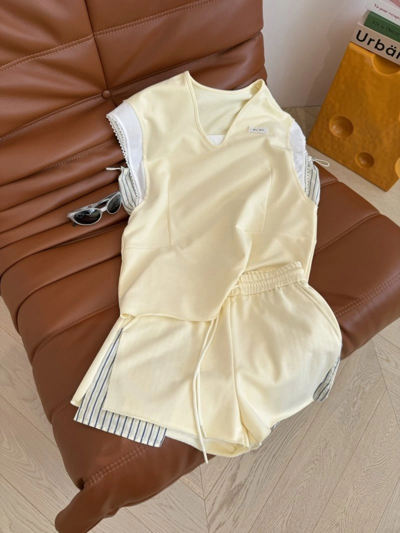 Sustainable Unclassified Brand Short Suits 153584