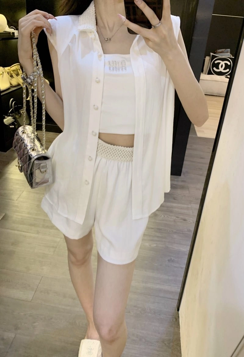 WellDesigned Unclassified Brand Short Suits 153569