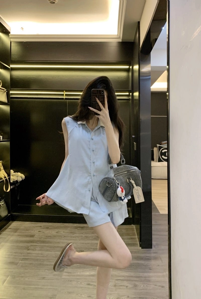 Popular Unclassified Brand Short Suits 153568