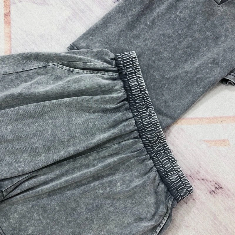 Affordable Unclassified Brand Short Suits 153570