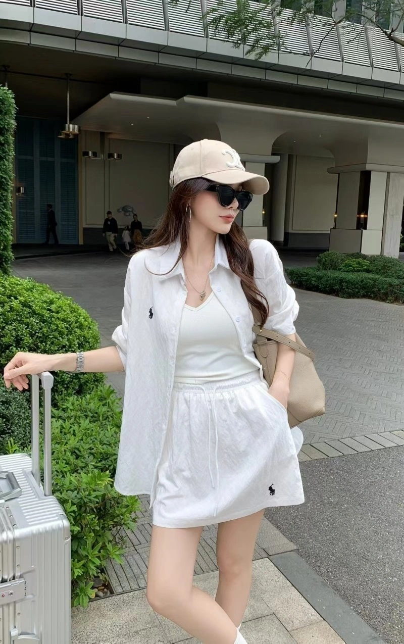 Packable Unclassified Brand Short Suits 153572