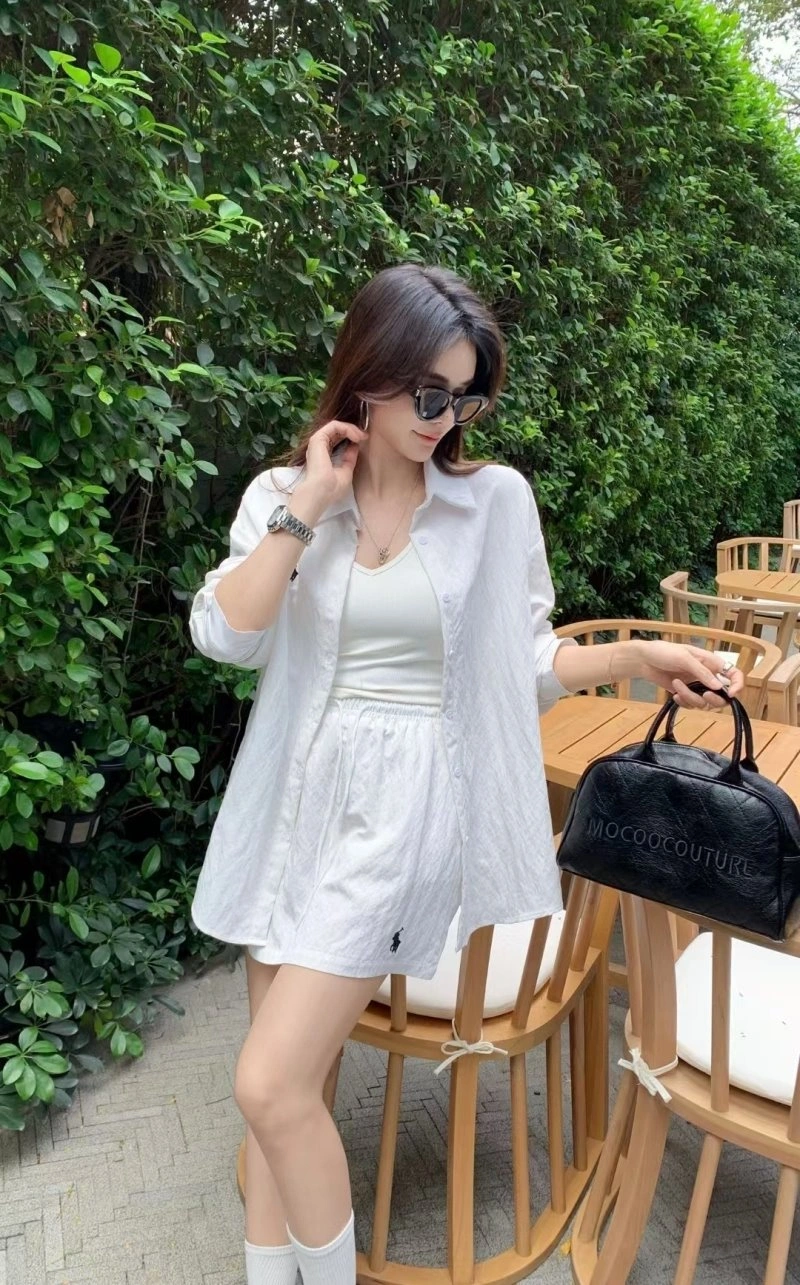 Packable Unclassified Brand Short Suits 153572