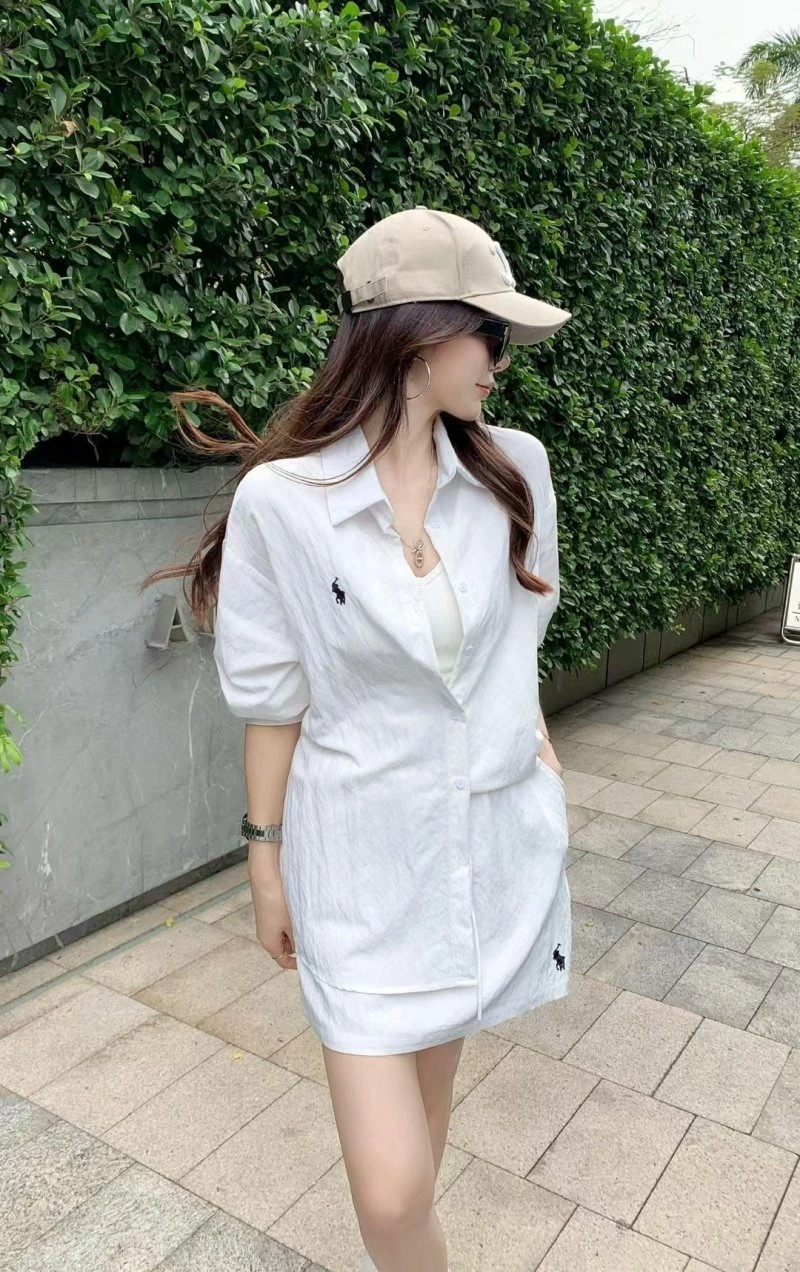 Packable Unclassified Brand Short Suits 153572