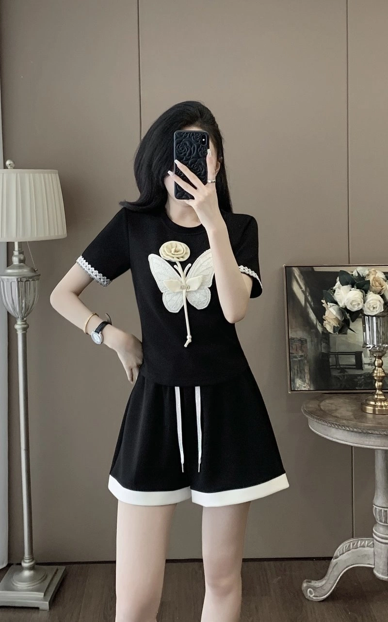Unclassified Brand Short Suits Snug 153562