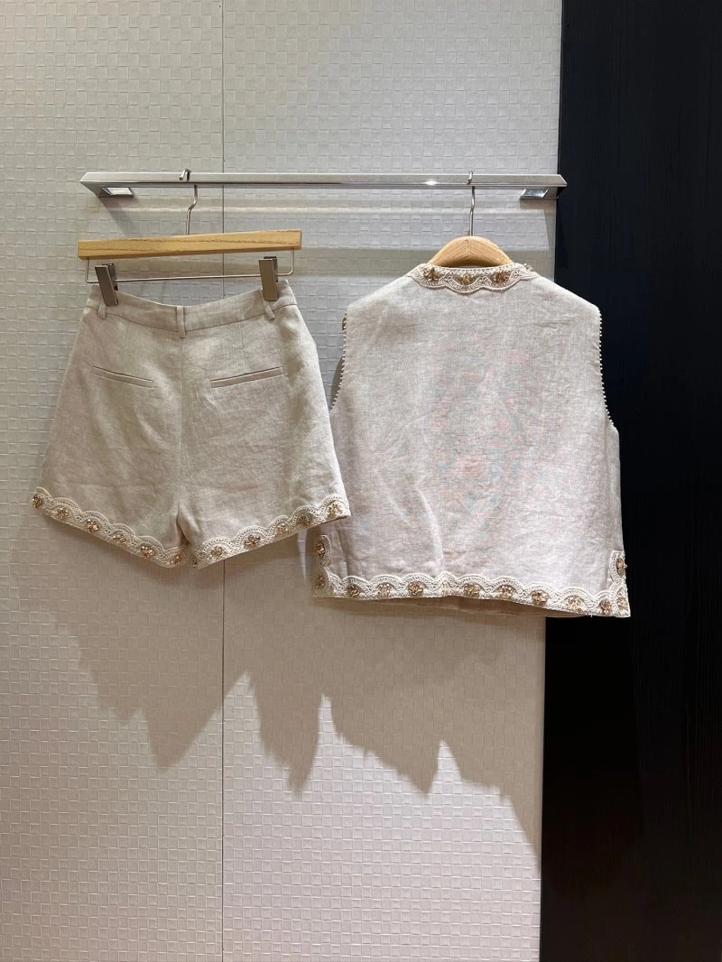 TravelReady Unclassified Brand Short Suits 153559