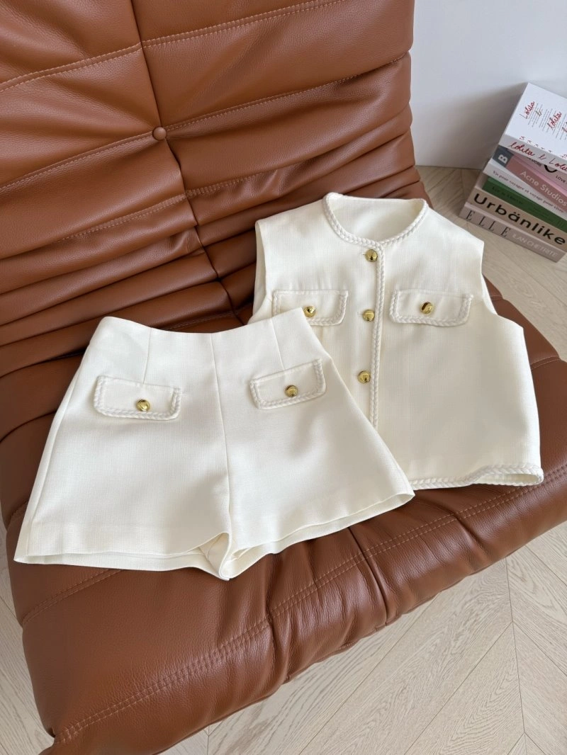 Sustainable Unclassified Brand Short Suits 153549