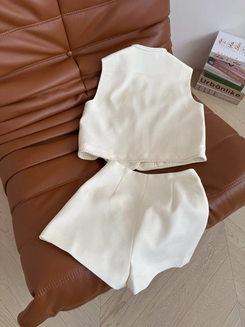 Sustainable Unclassified Brand Short Suits 153549
