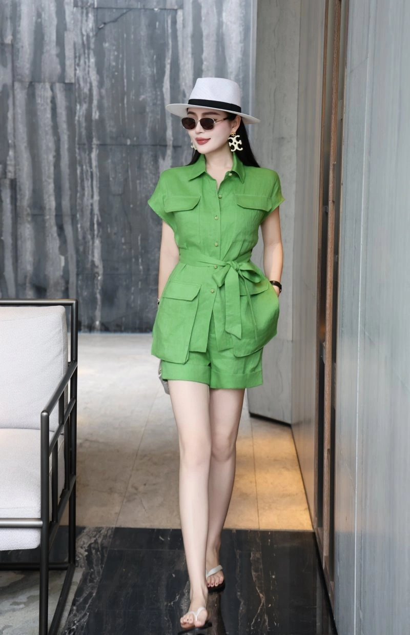 Resilient Unclassified Brand Short Suits 152592