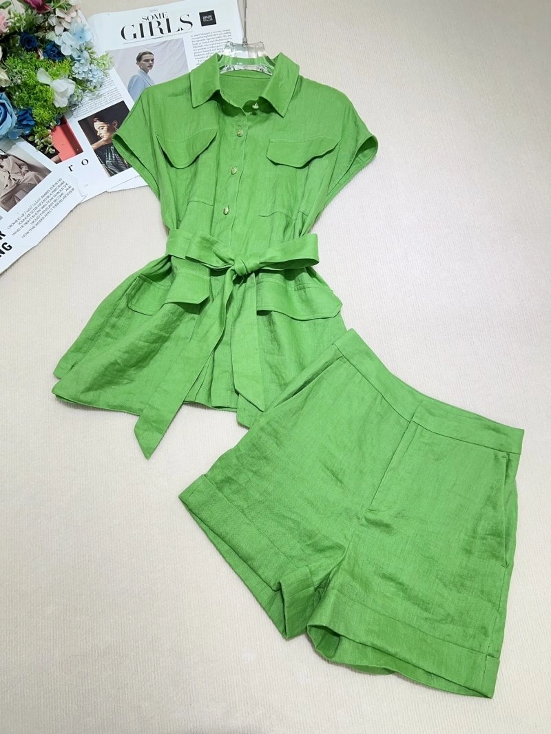 Resilient Unclassified Brand Short Suits 152592
