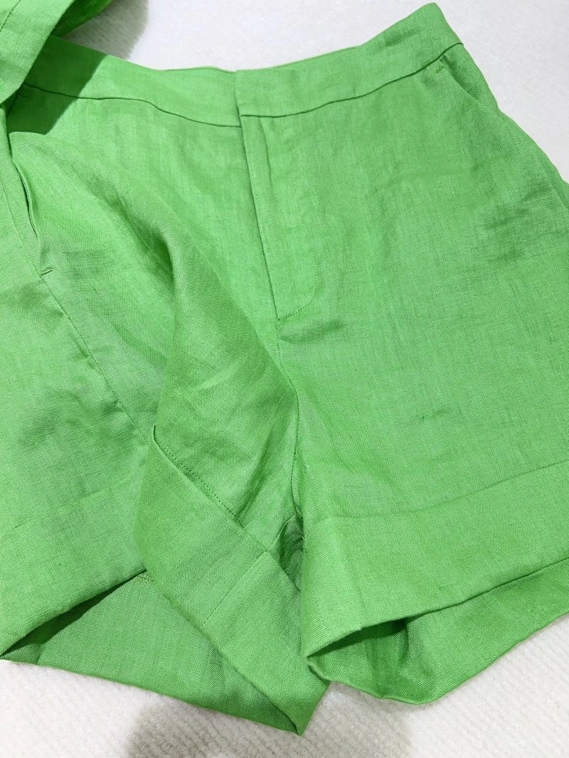 Resilient Unclassified Brand Short Suits 152592
