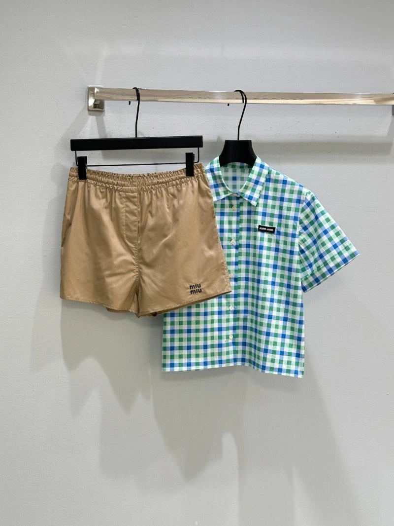 Unclassified Brand Short Suits FashionForward 152566