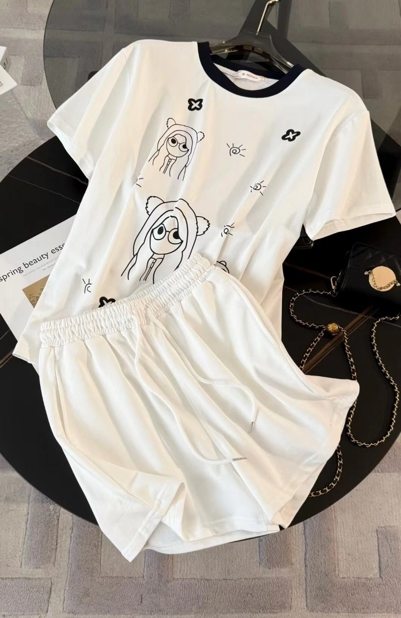 Unique Unclassified Brand Short Suits 152560