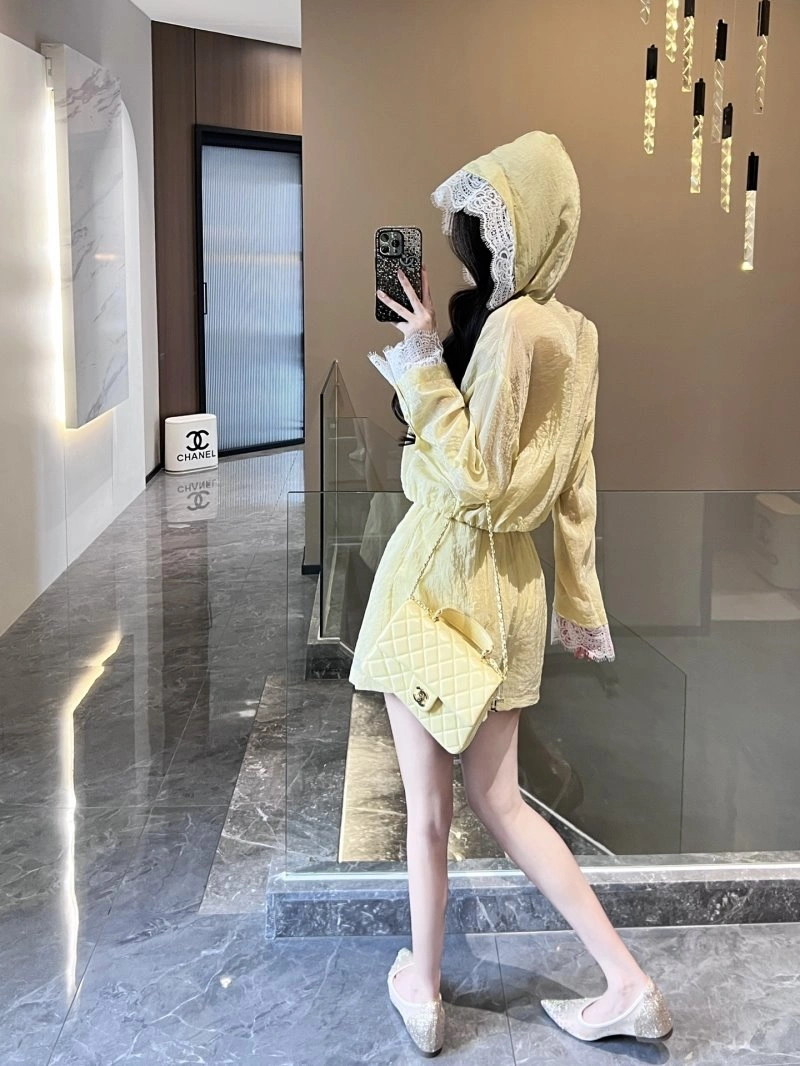 Snug Unclassified Brand Short Suits 152562