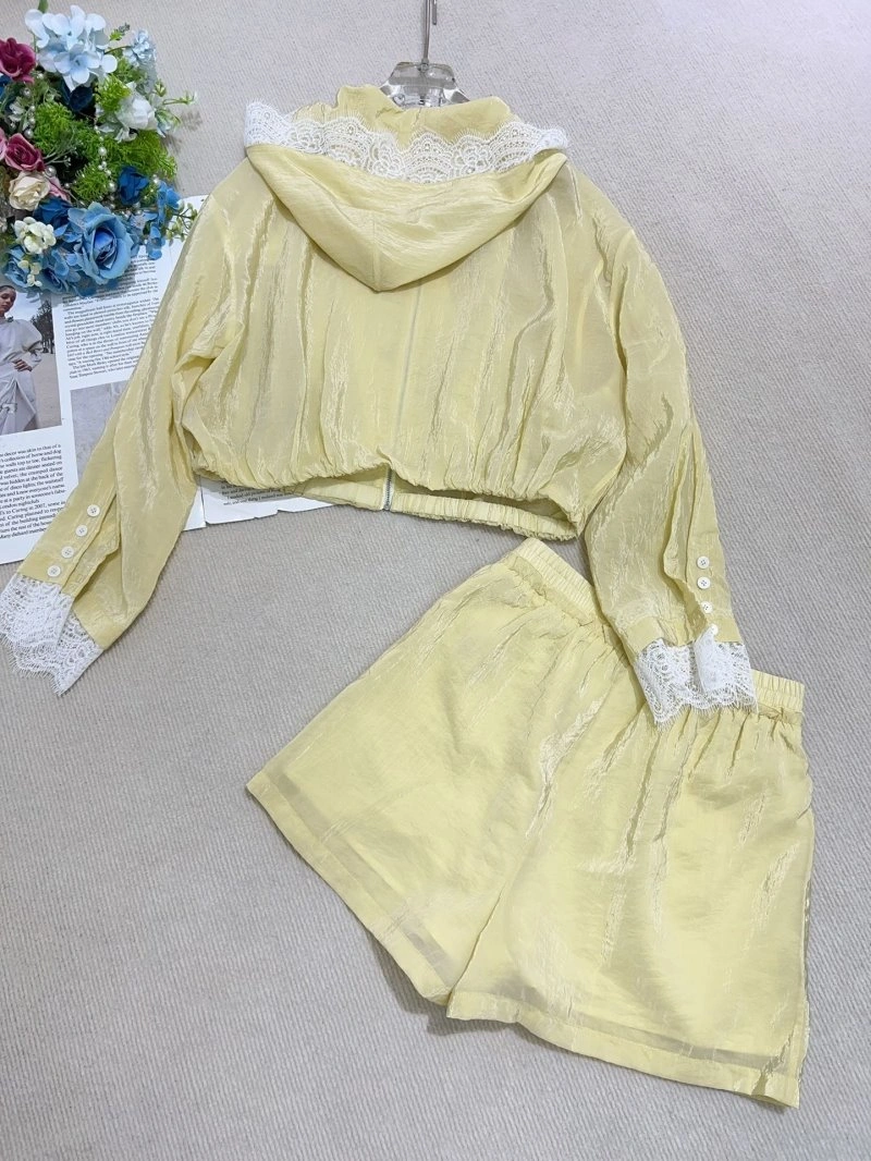 Snug Unclassified Brand Short Suits 152562
