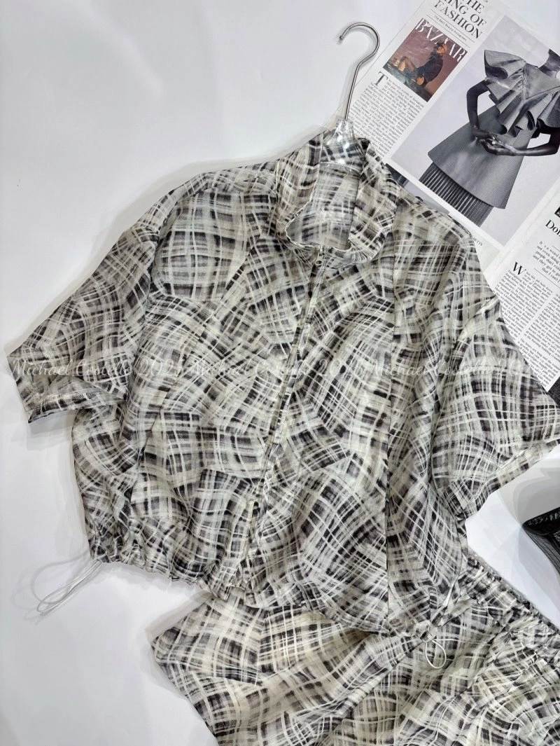 Soft Unclassified Brand Short Suits 152551