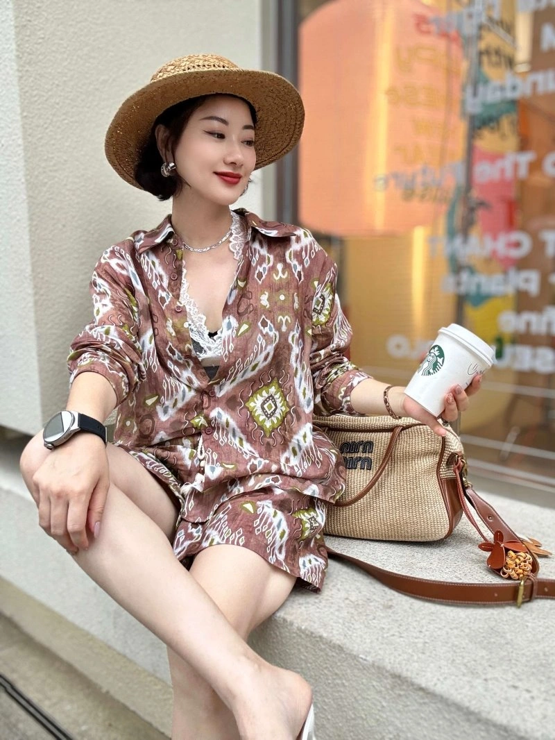Durable Unclassified Brand Short Suits 152536