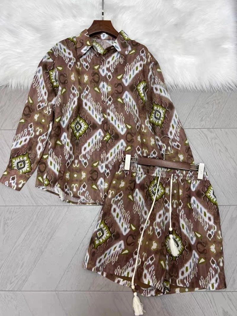 Durable Unclassified Brand Short Suits 152536