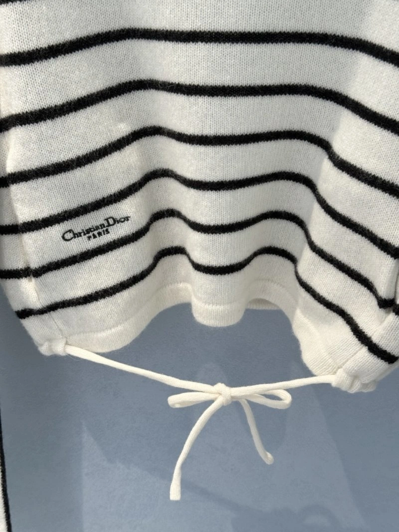 TimelessDesign Unclassified Brand Sweaters 155392