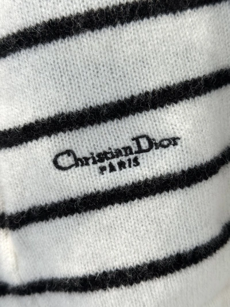 TimelessDesign Unclassified Brand Sweaters 155392