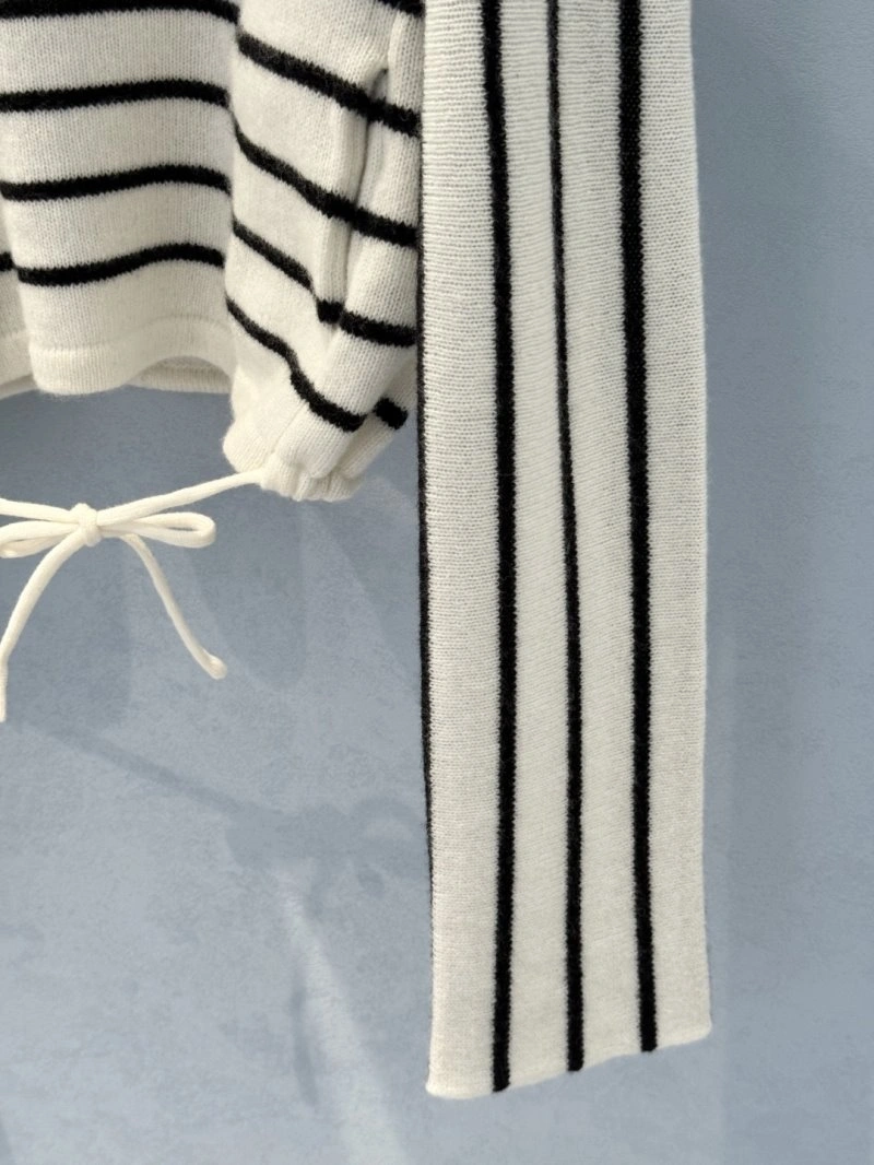 TimelessDesign Unclassified Brand Sweaters 155392