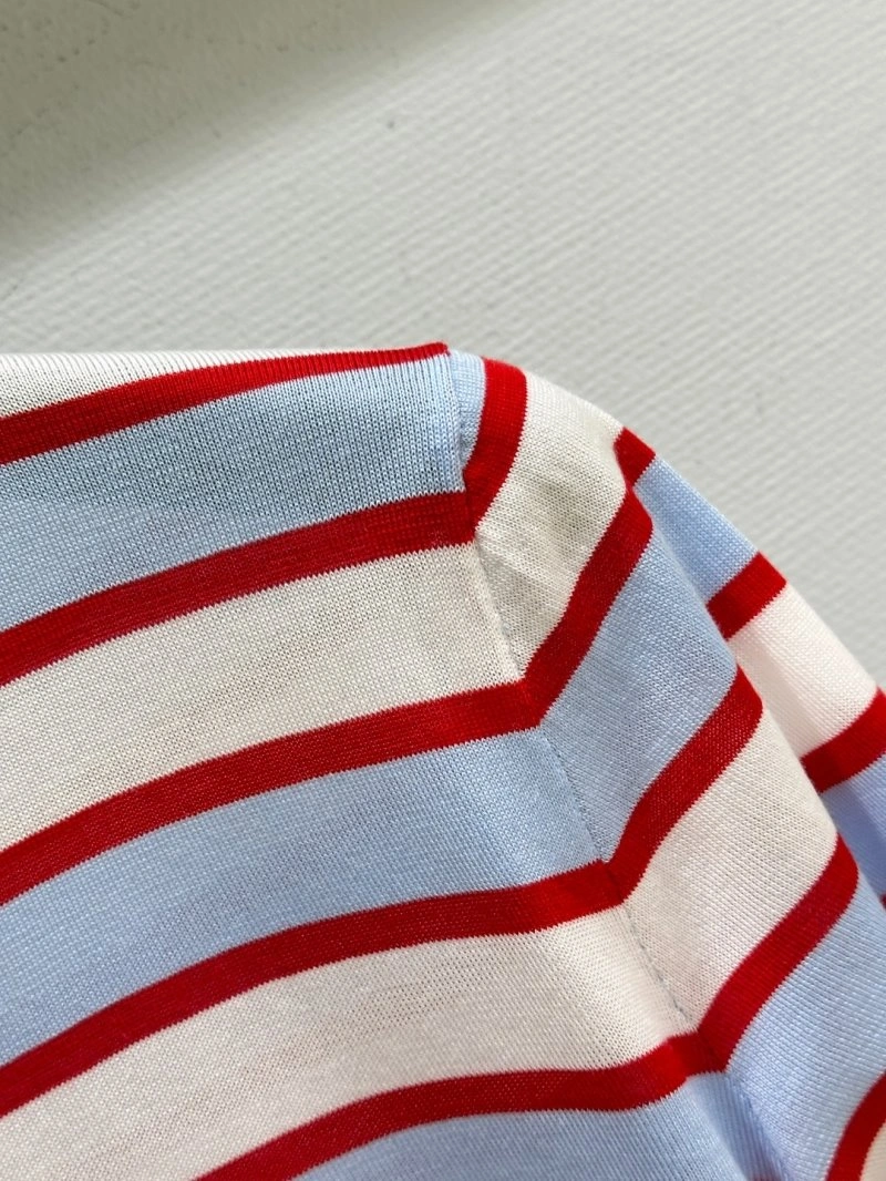 Sleek Unclassified Brand Sweaters 153527