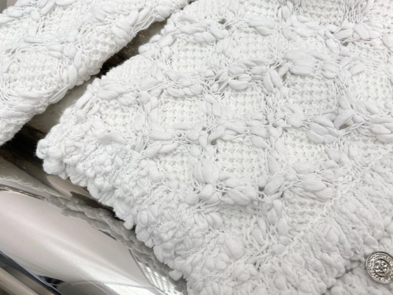Functional Unclassified Brand Sweaters 153519
