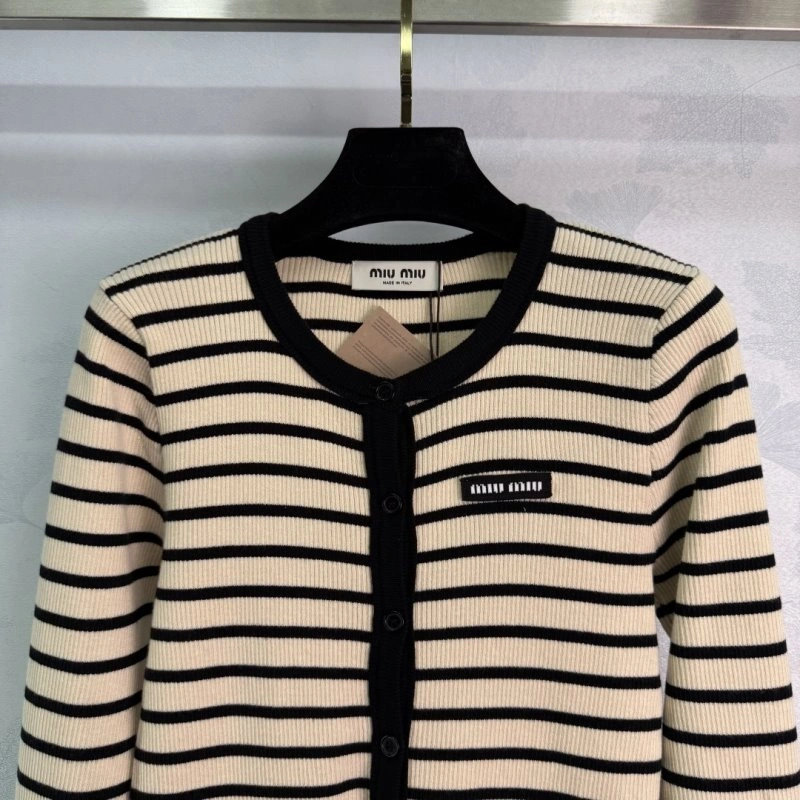 Durable Unclassified Brand Sweaters 153517