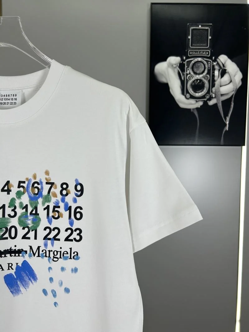 ZeroBulk Unclassified Brand T-Shirts 163418