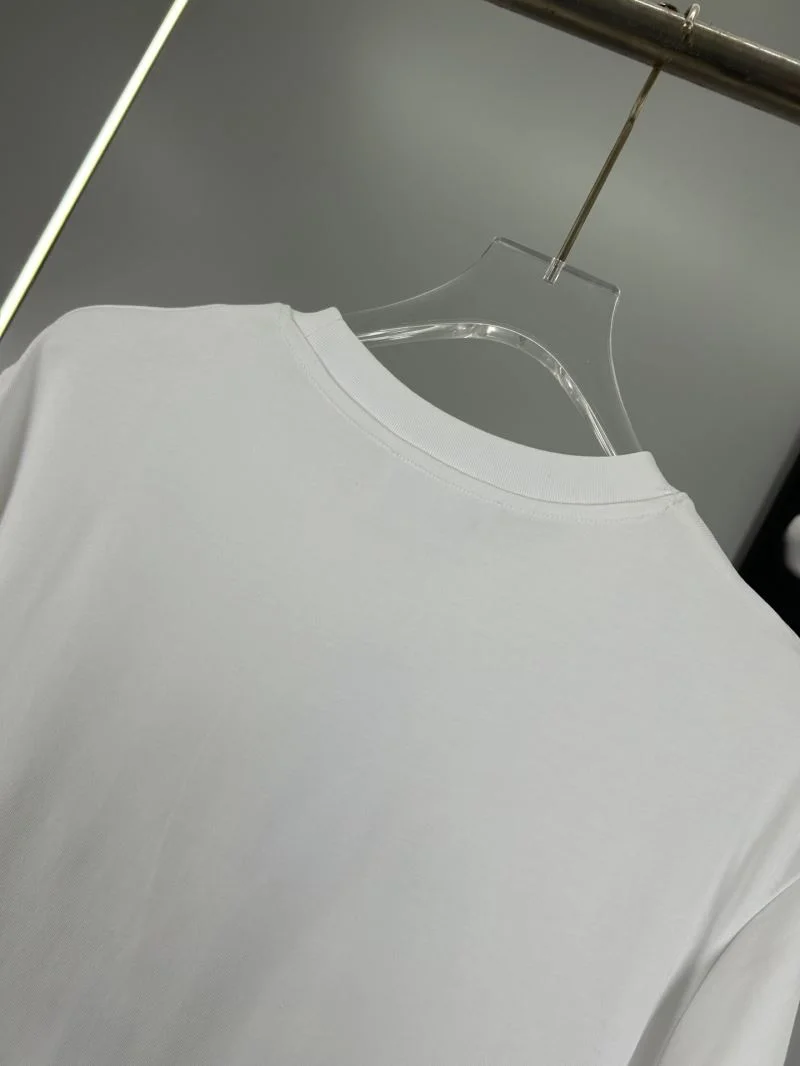 ZeroBulk Unclassified Brand T-Shirts 163418