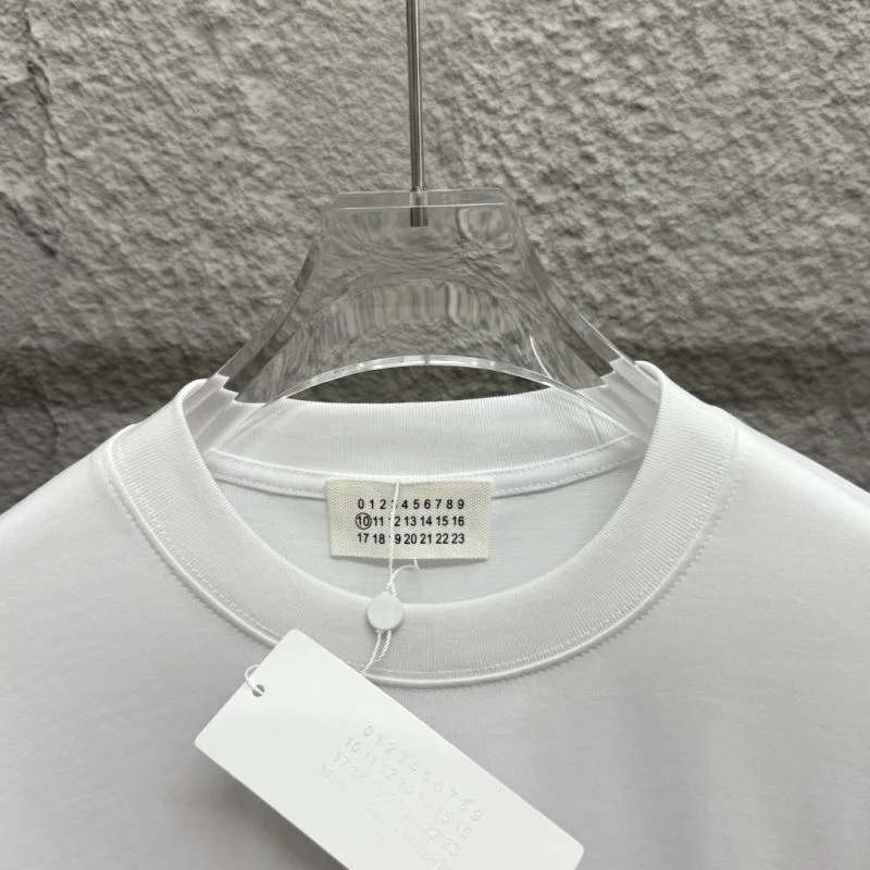 Upgraded Unclassified Brand T-Shirts 163475