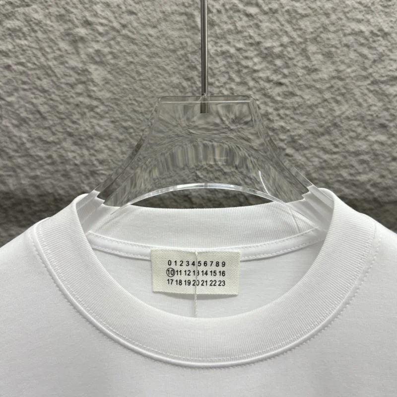 Upgraded Unclassified Brand T-Shirts 163475