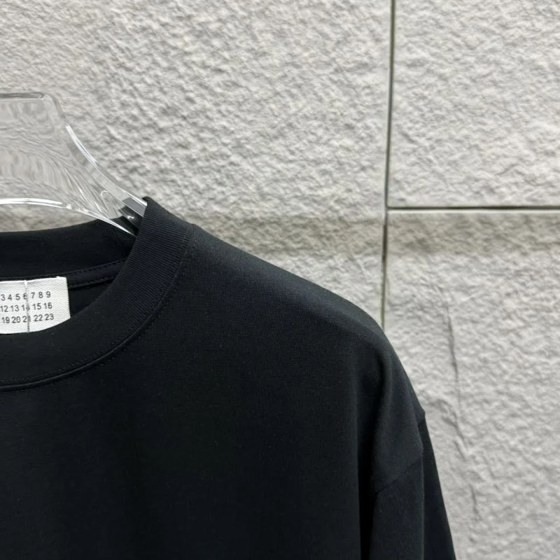 NewStyle Unclassified Brand T-Shirts 163414
