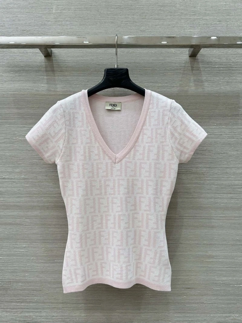 Tailored Unclassified Brand T-Shirts 152087
