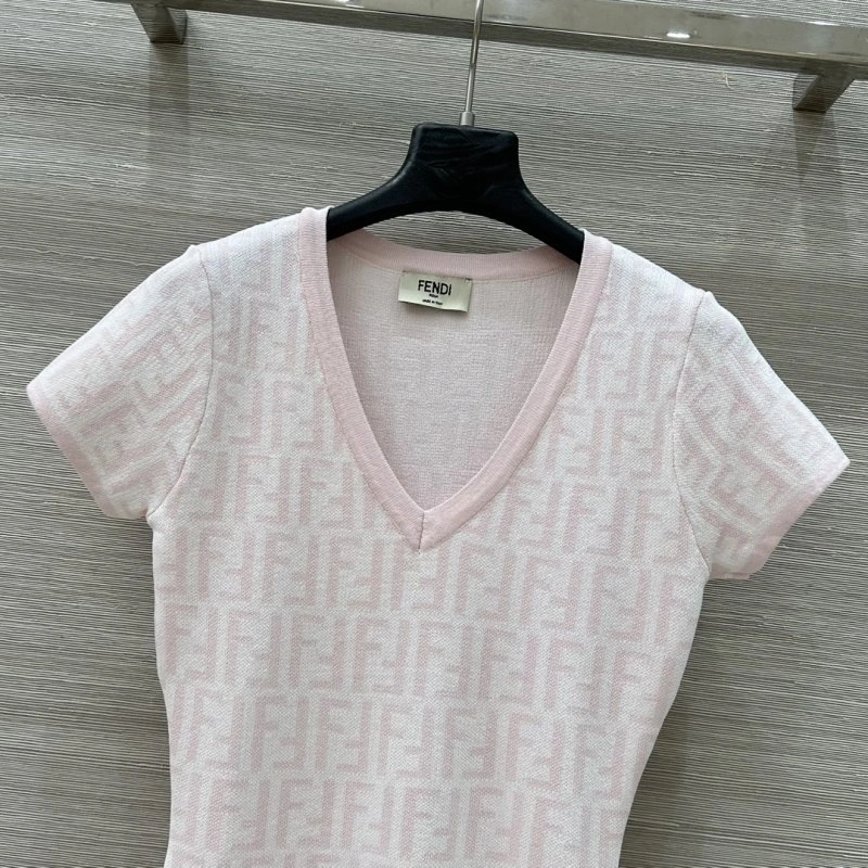Tailored Unclassified Brand T-Shirts 152087