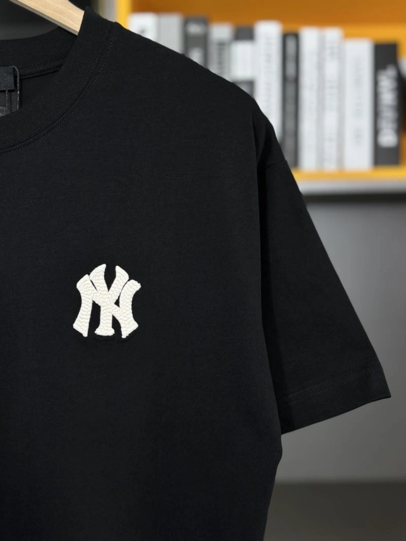 ModernLook Unclassified Brand T-Shirts 162357
