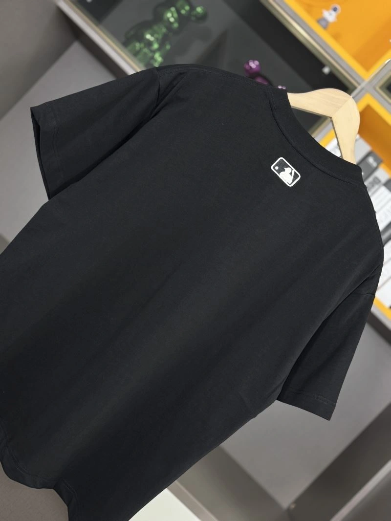 ModernLook Unclassified Brand T-Shirts 162357