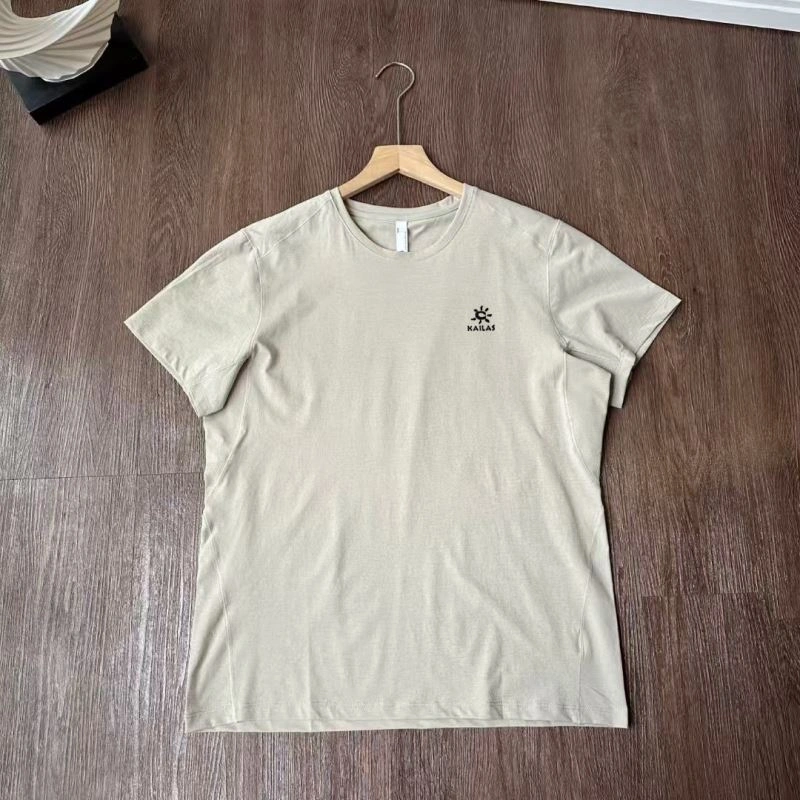 WaterResistant Unclassified Brand T-Shirts 162355