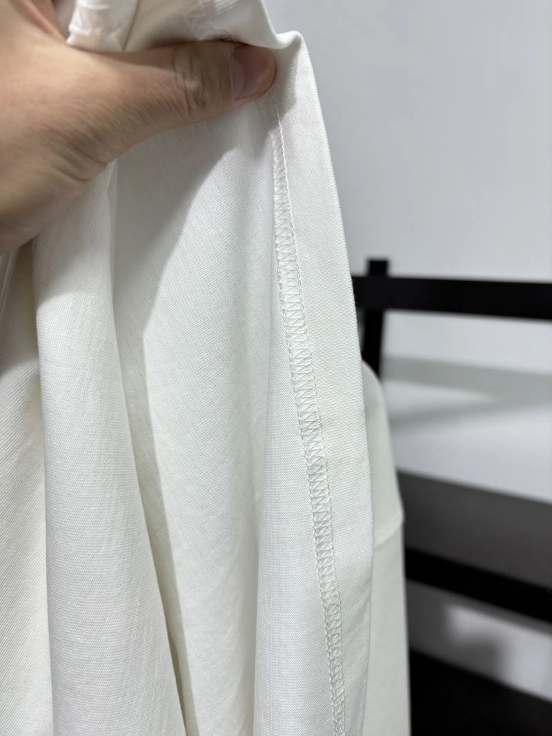 NewStyle Unclassified Brand T-Shirts 162347