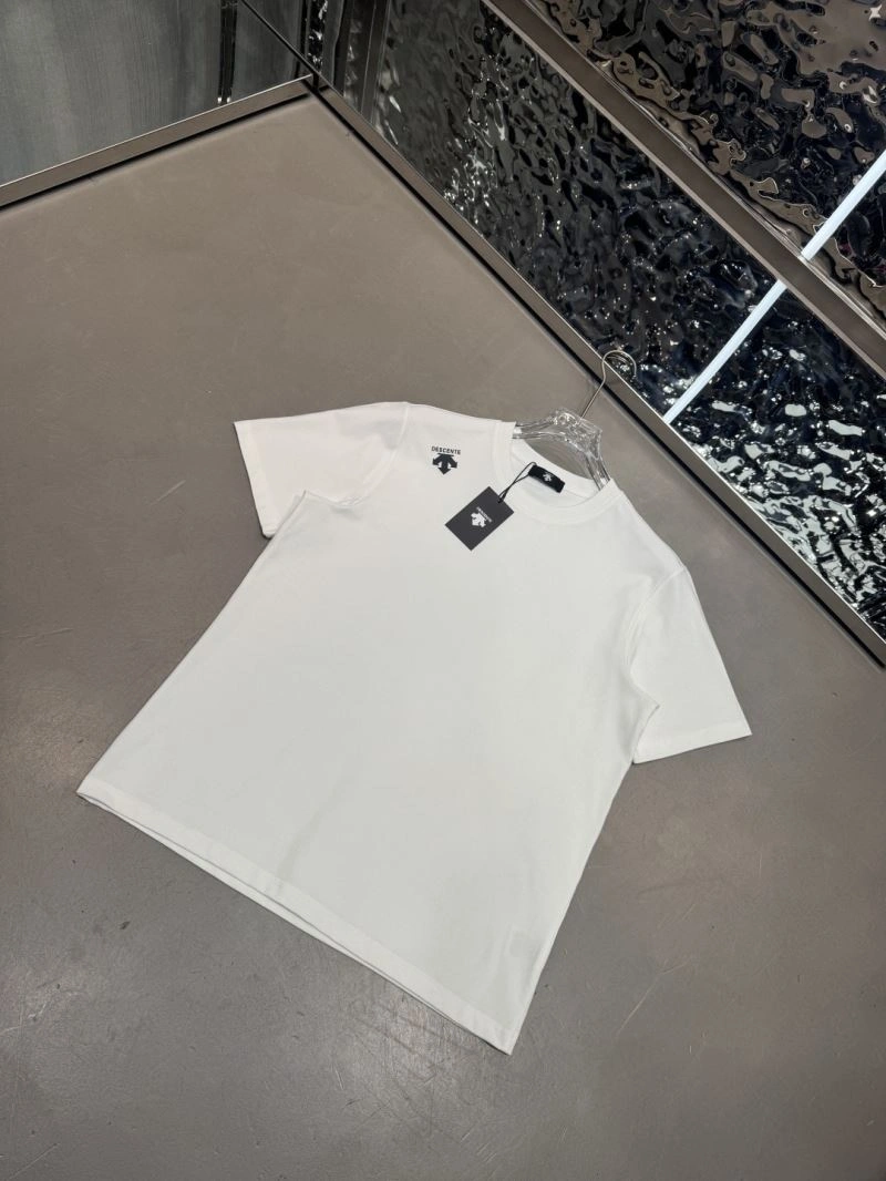 Sophisticated Unclassified Brand T-Shirts 162337