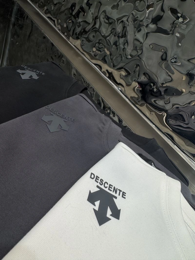 Sophisticated Unclassified Brand T-Shirts 162337