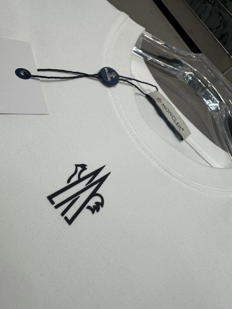 Affordable Unclassified Brand T-Shirts 162341