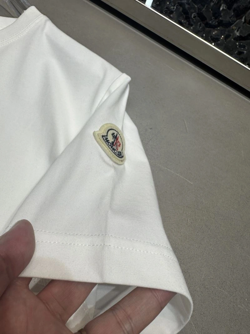 Affordable Unclassified Brand T-Shirts 162341