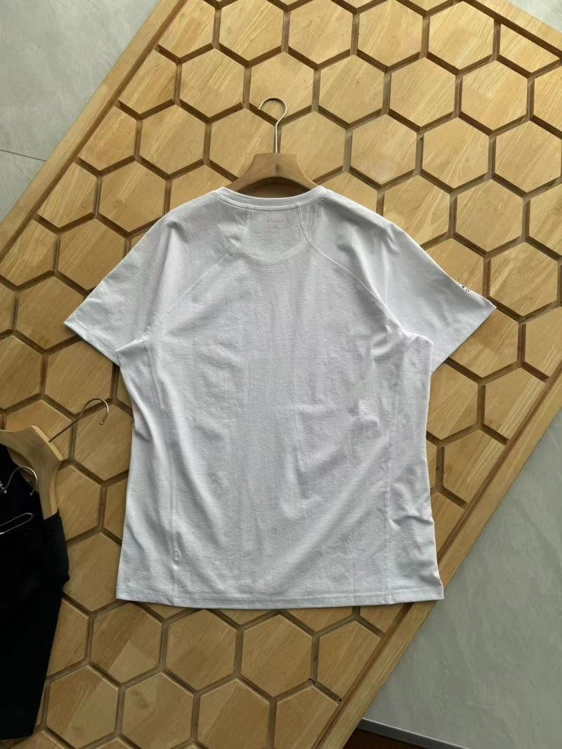 Durable Unclassified Brand T-Shirts 161388