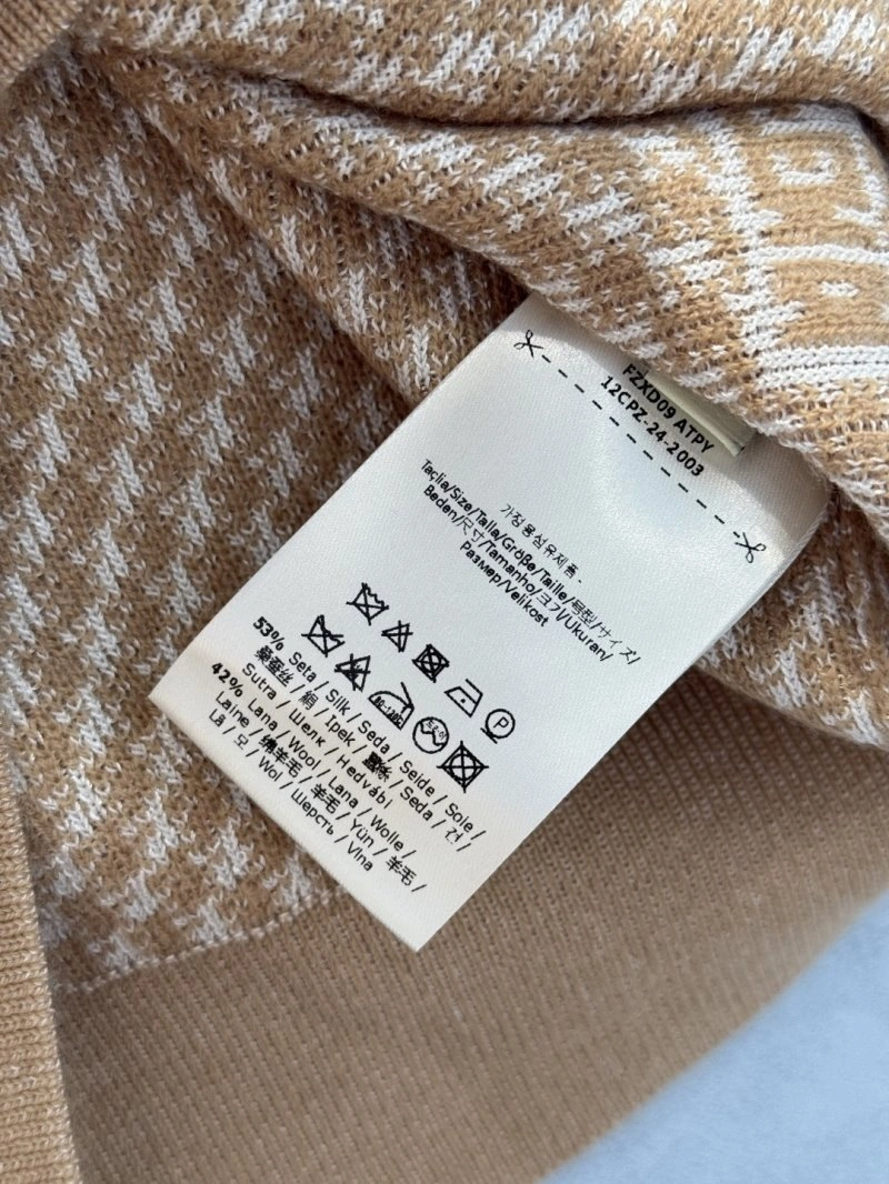 Casual Unclassified Brand T-Shirts 150401