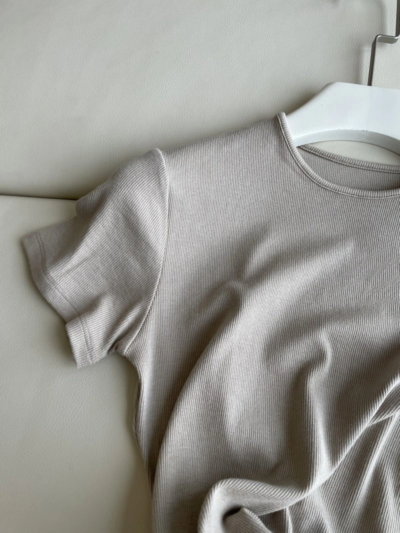 Sustainable Unclassified Brand T-Shirts 150389