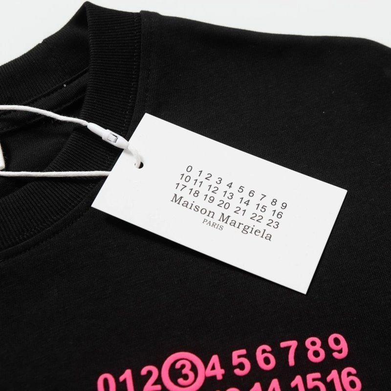 Original Unclassified Brand T-Shirts 150372