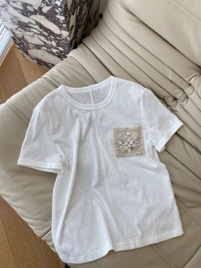 Flexible Unclassified Brand T-Shirts 150378